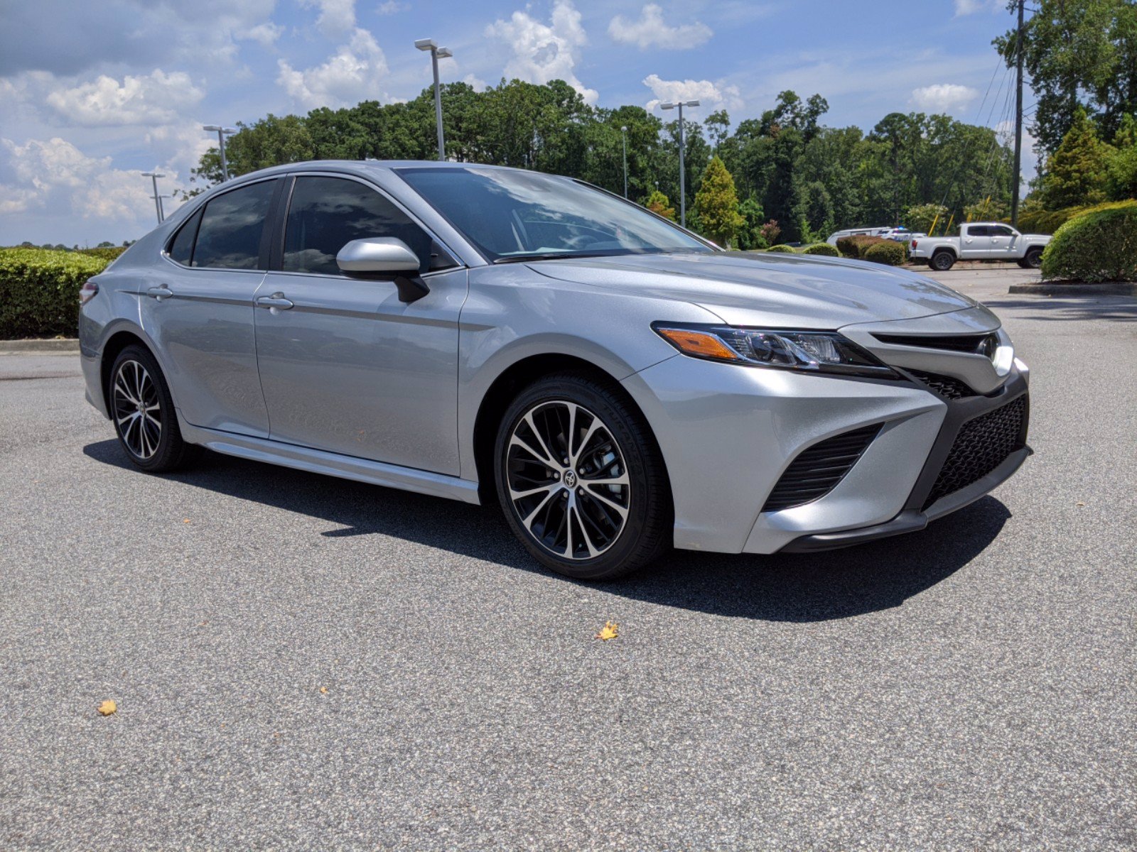 Camry se 2020